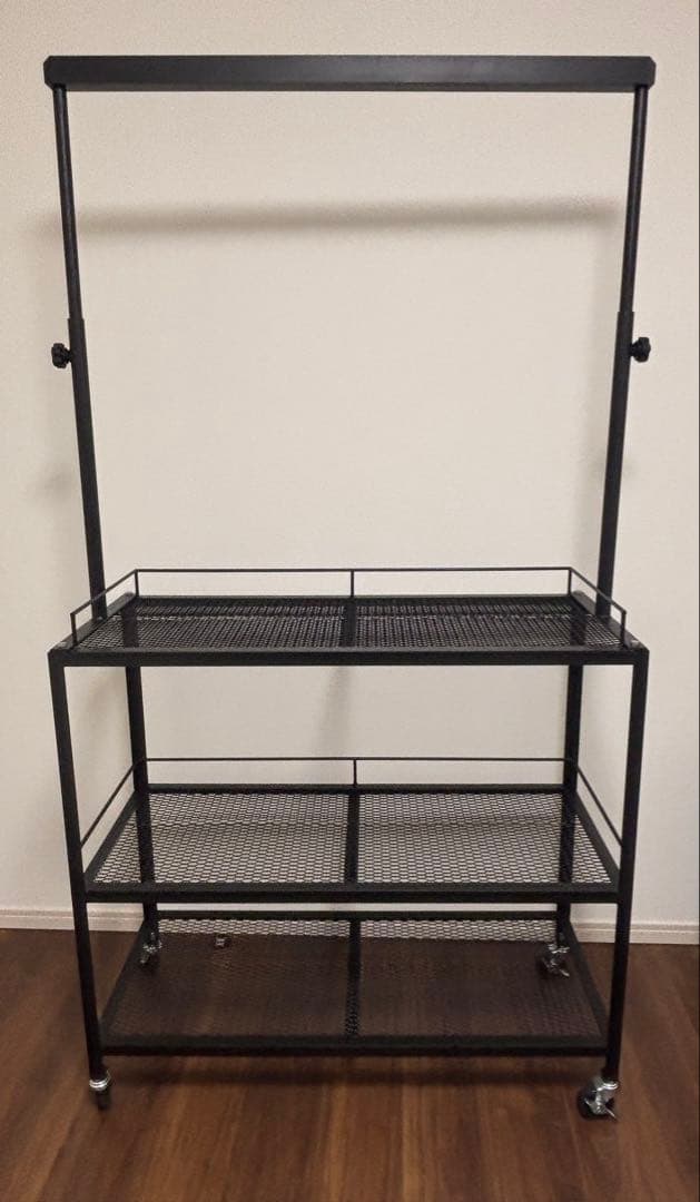 アイアンラック　アイアンシェルフ　3段　植物棚　ライティングスタンド　アガベ