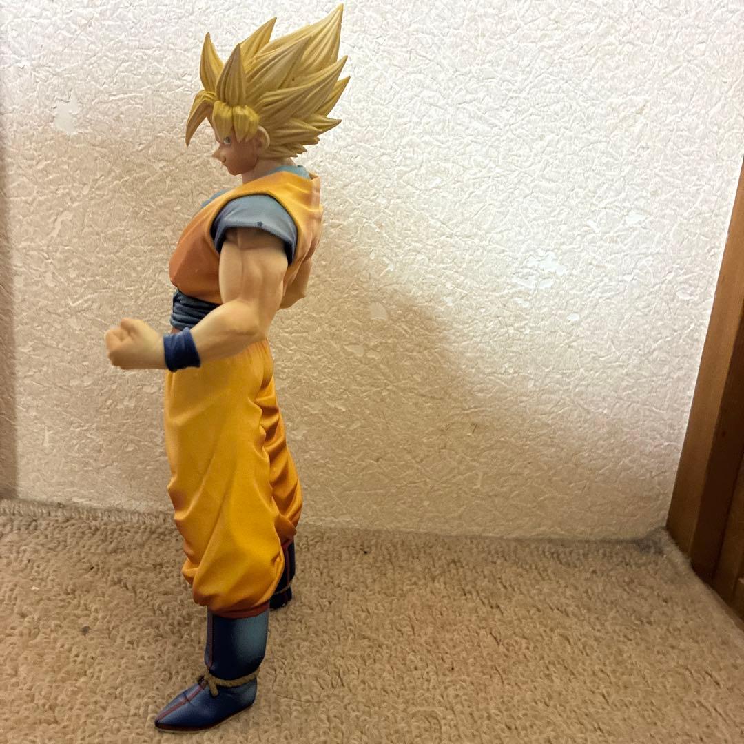 孫悟空 フィギュア 戦闘ポーズ