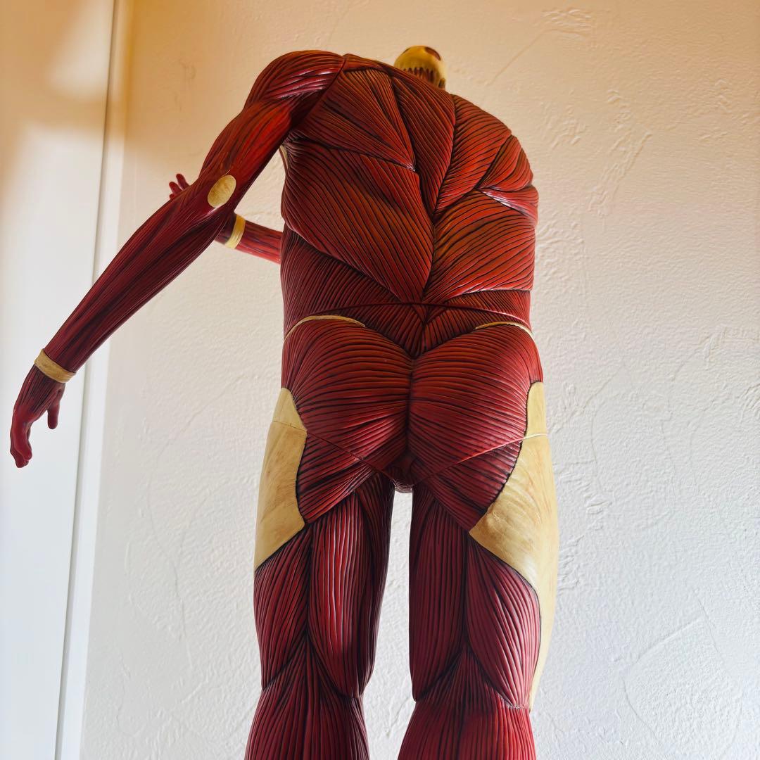 進撃　フィギュア　超大型巨人