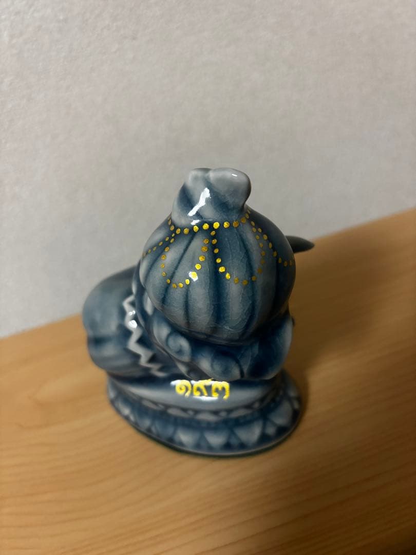 タイ伝統 セラドン焼き 祈祷済み ベイビーピカネ像 陶器置物 12cm