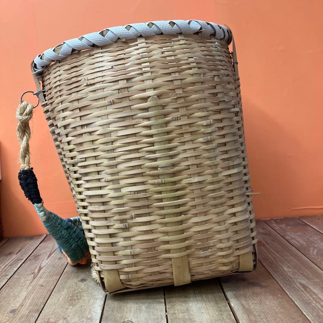 竹籠 背負い籠 竹細工 収穫カゴ 竹カゴ 古道具 昭和レトロ アンティーク ヴィ