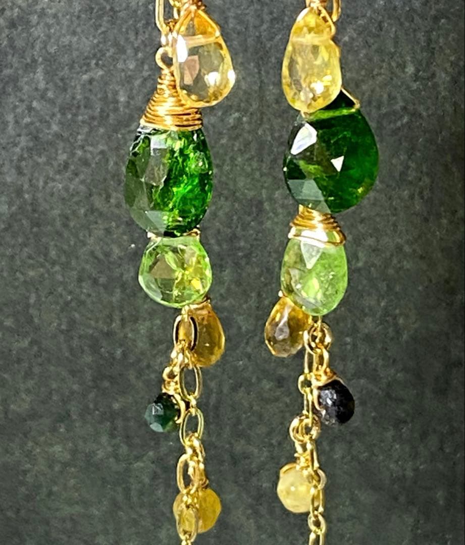 【紅葉】常緑の力強さ☆天然石ピアス