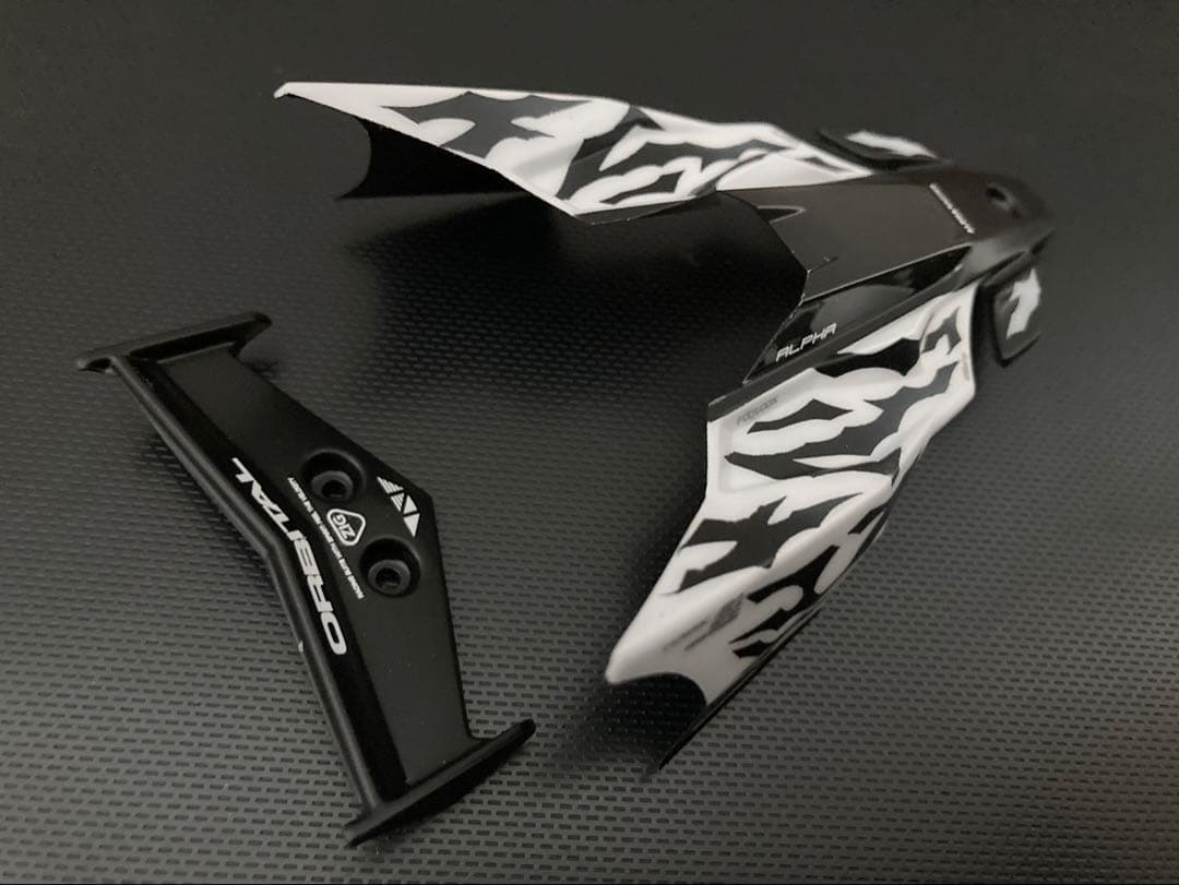 コージ様御依頼品　ミニ四駆　ネオファルコン　塗装済み　ポリカボディー