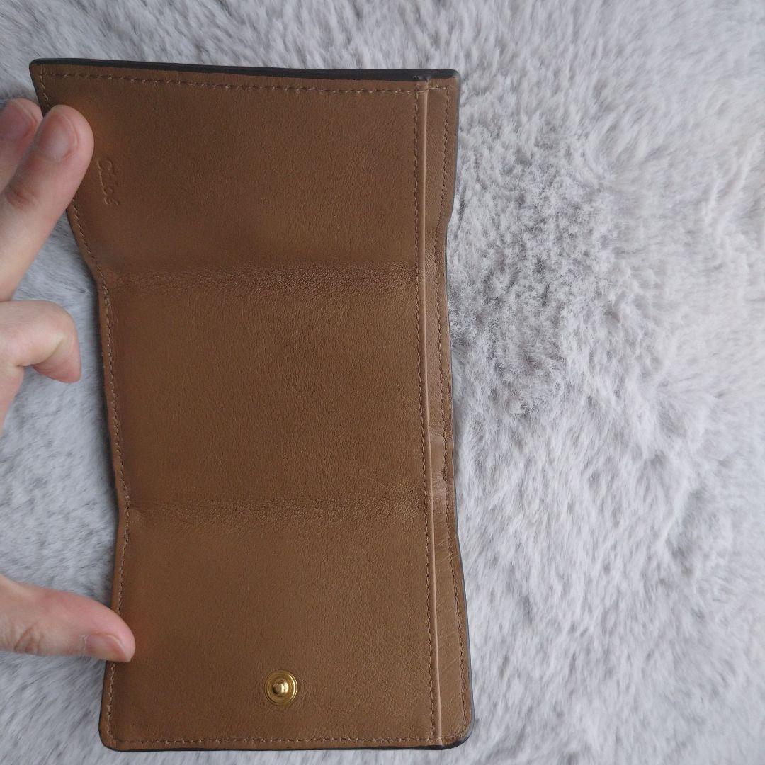 Chloe アルファベット 三つ折り財布