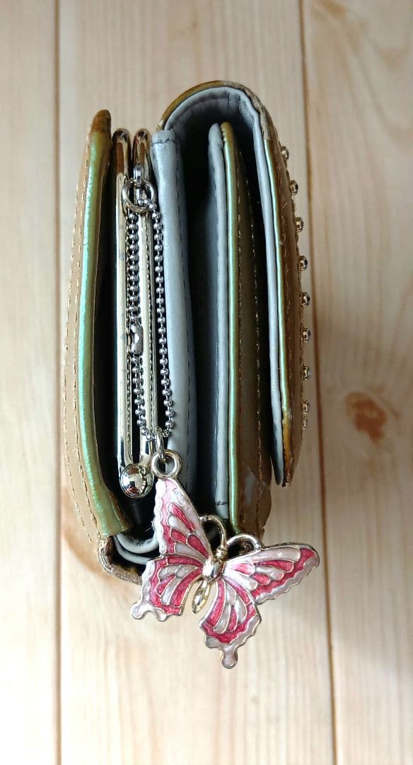 アナスイ　財布　蝶々モチーフつき