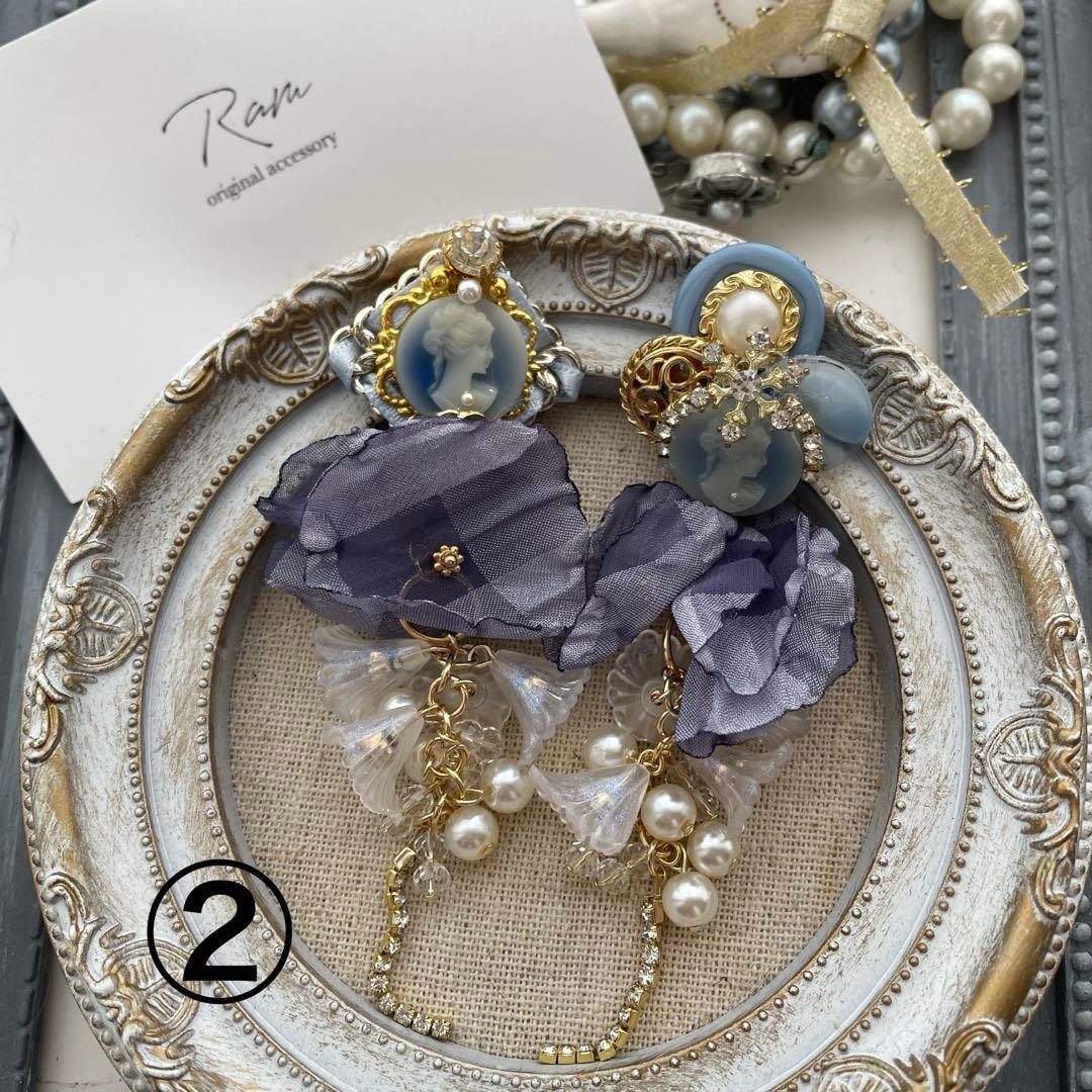 いとうゆ　アンティークボタン　ミンクファー　サージカルステンレスピアス