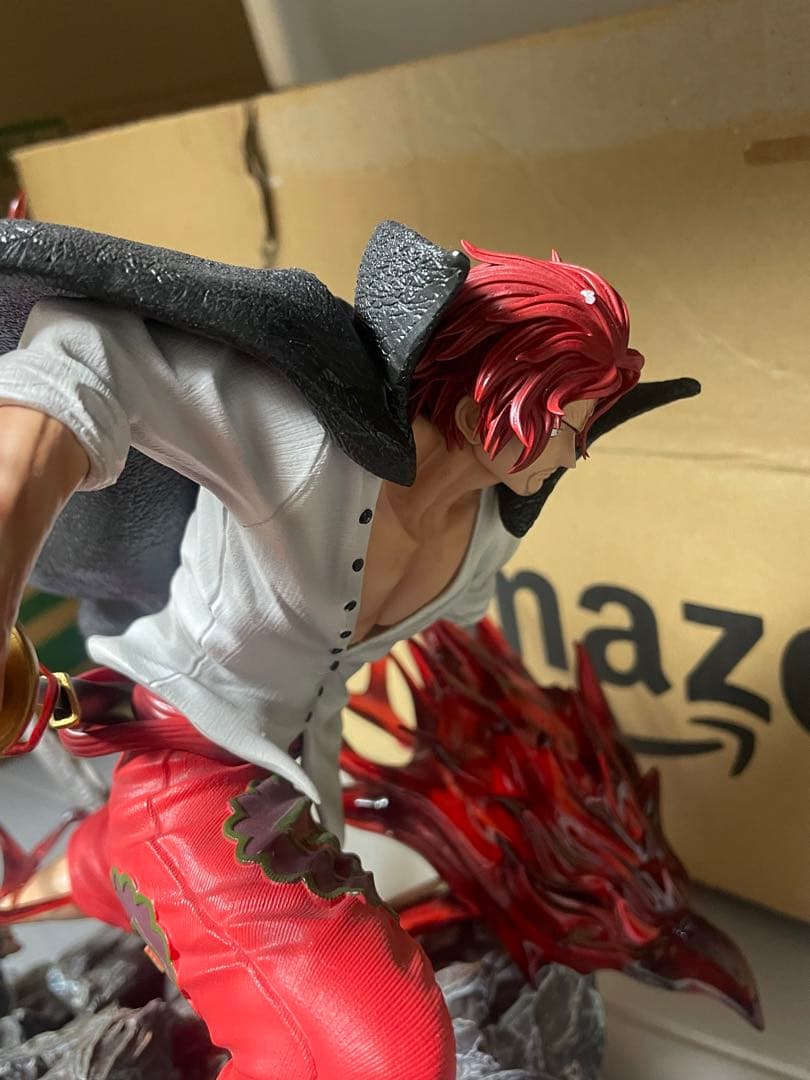 ワンピース　シャンクス　海外フィギュア