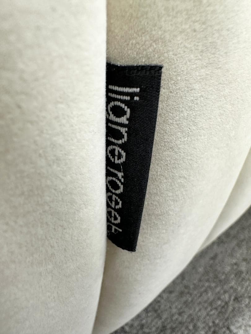 ■リーン・ロゼ■ロゼサンドラ　パフ　オットマン　オフホワイト系　クッションソファ