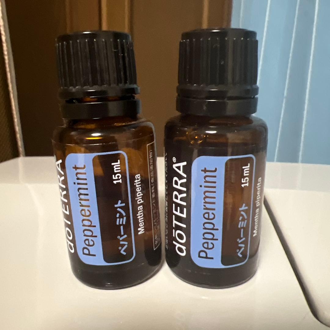doTERRA エッセンシャルオイルボックス 25本用