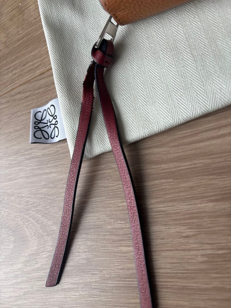 ロエベ コンパクトジップウォレット