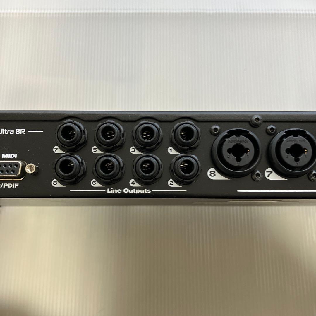 M-AUDIO Fast Track Ultra 8R アダプタ付き