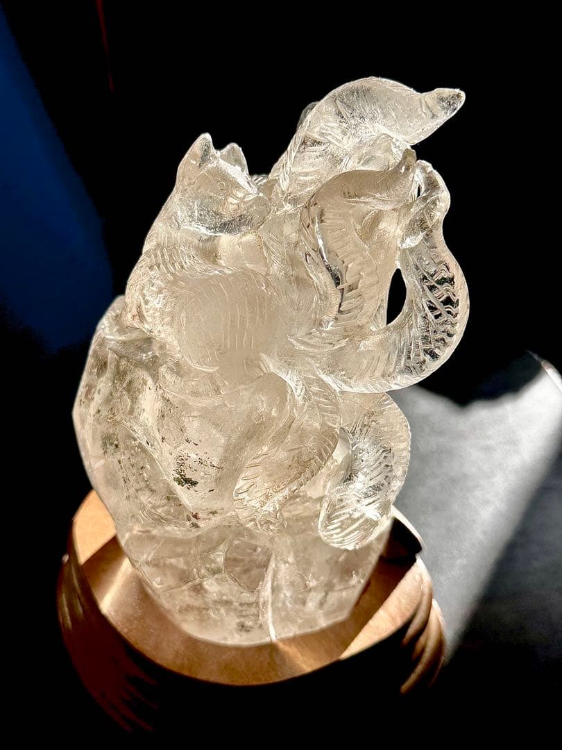 透明感抜群 ガーデンクォーツ 九尾の狐 丸彫り彫刻 1kg超