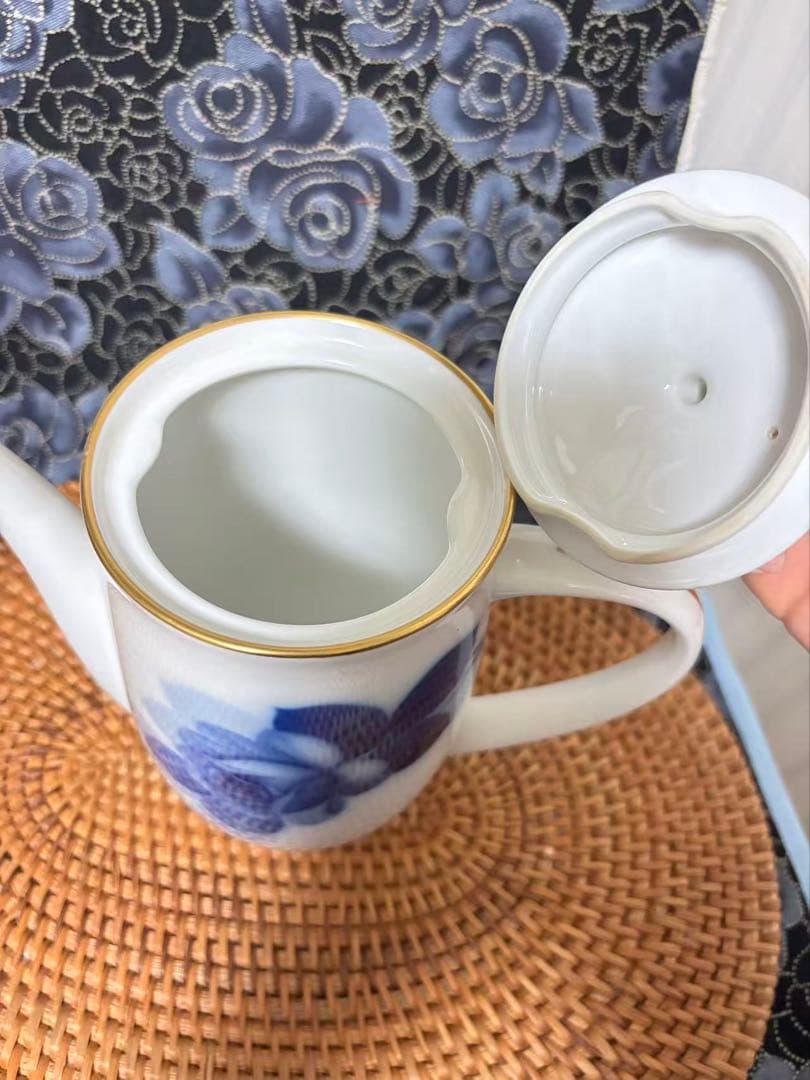 大倉陶園　ブルーローズ　ティーポット