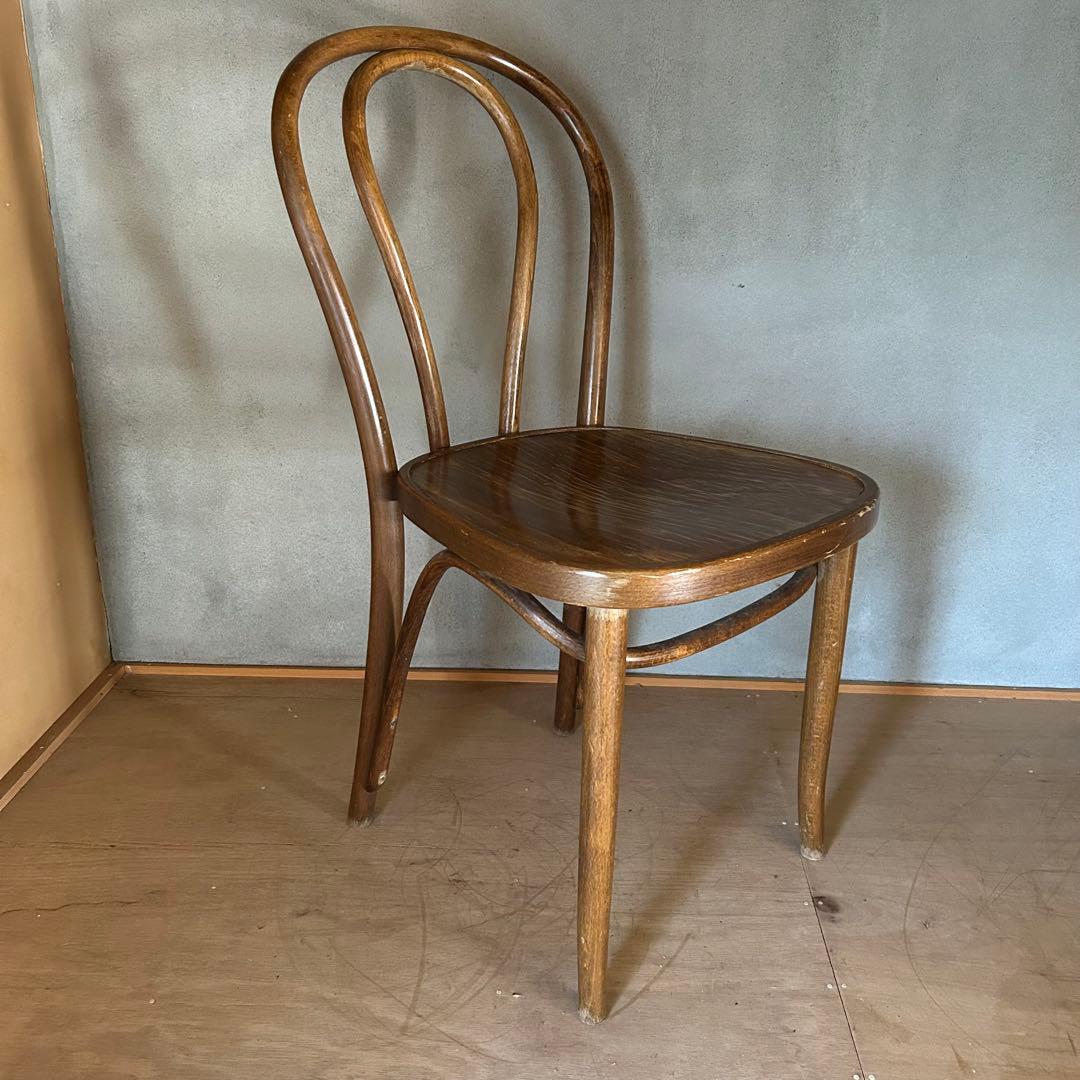 秋田木工 のような 曲木 椅子 a
