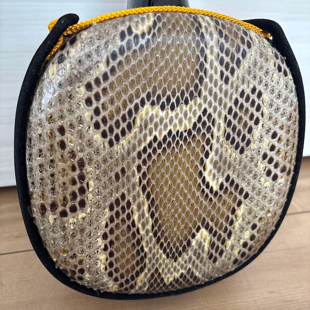 m*u様 三線　蛇皮製 伝統楽器　沖縄　民謡楽器