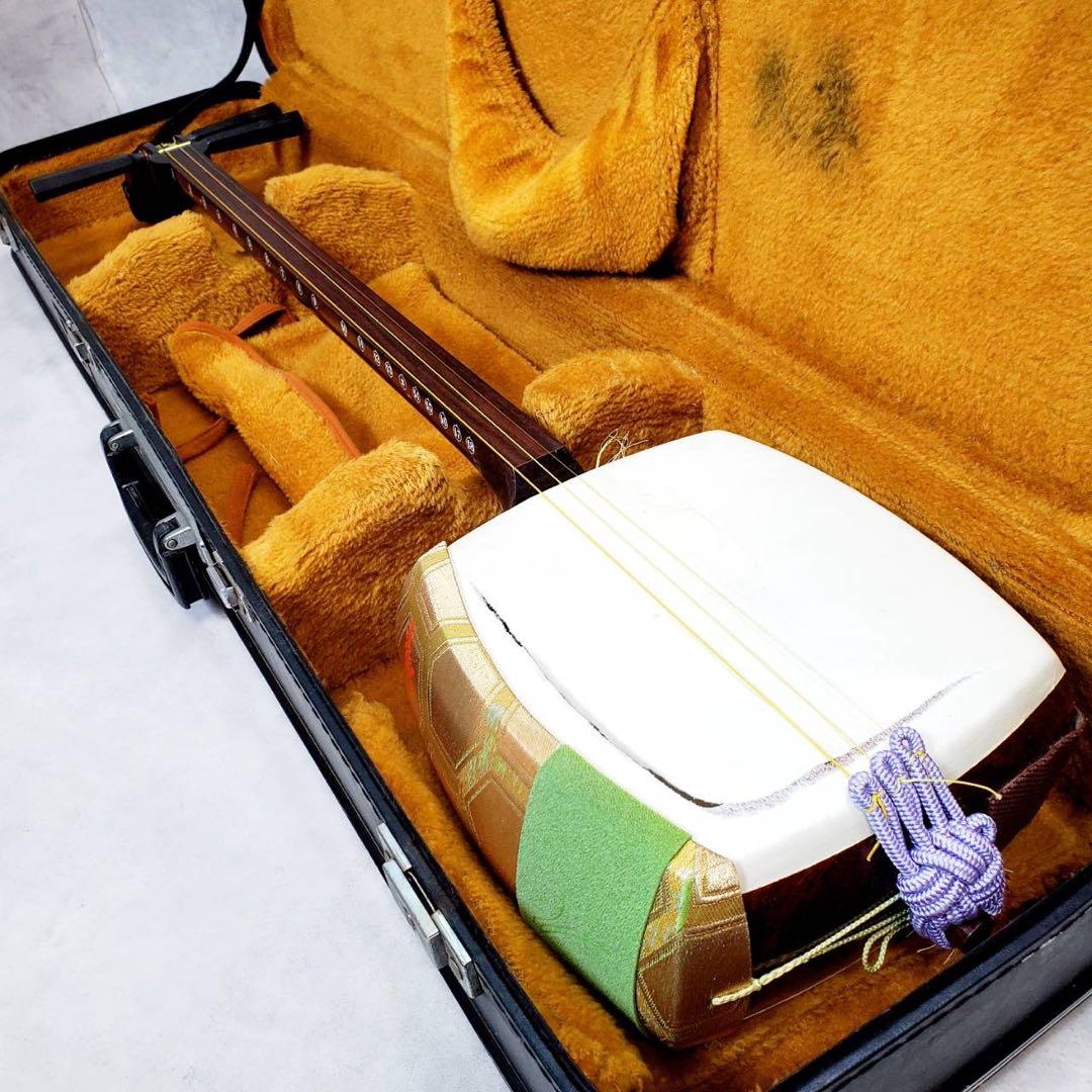 ジャンク 津軽三味線 東さわり 丸打胴 犬皮 中棹 紫檀 三つ折り ハードケース