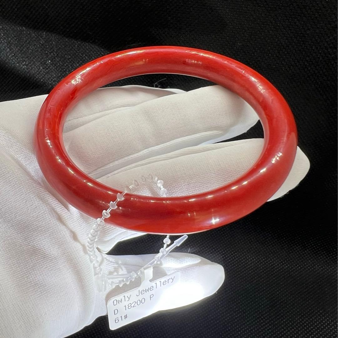 新品　天然レッドコーラル珊瑚のバンクル★AB856