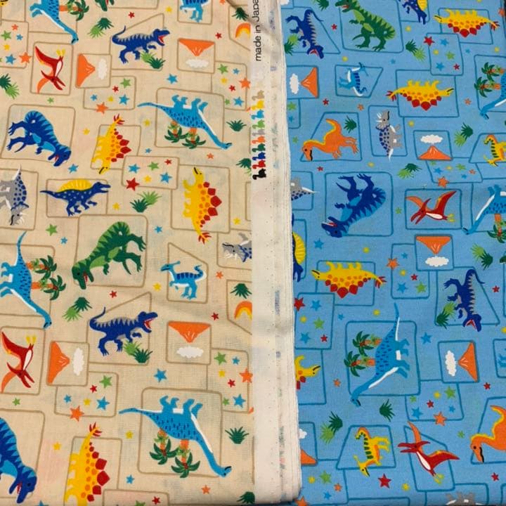 エプロン＆三角巾(恐竜柄)☆