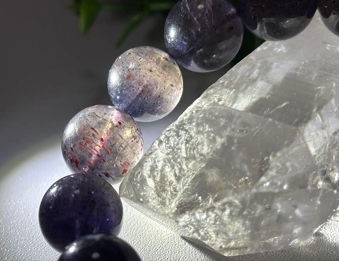 究極品質　銀河に煌めく星々の祈り　幻のギャラクシーブラッドショットアイオライト