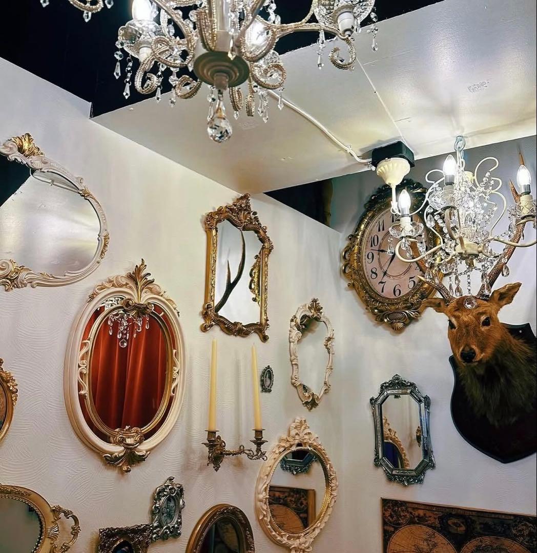 クラシックオーバルミラー 金色装飾付き