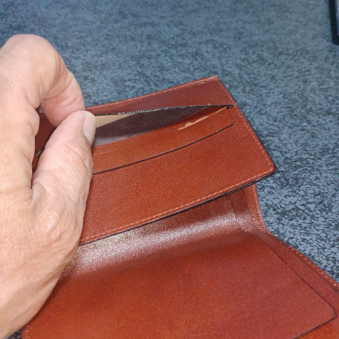イタリア製？二つ折り財布