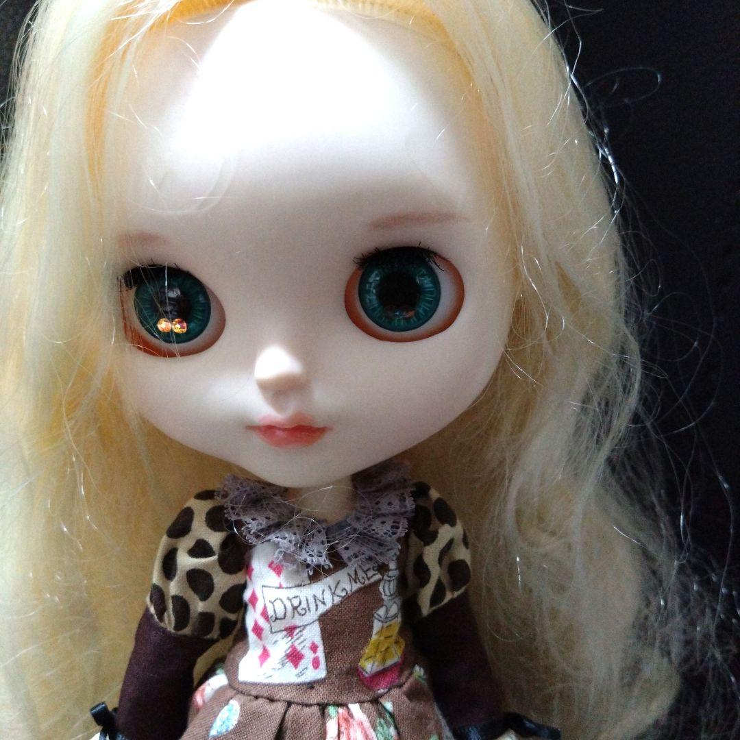 カスタムアイシードール作家様アリスのドレス付き！