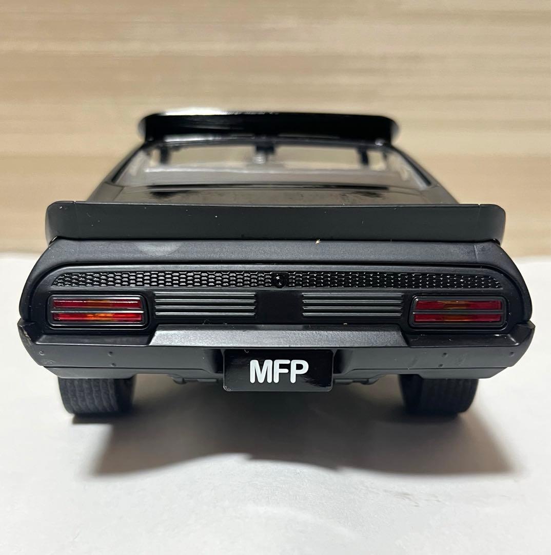 グリーンライト 1/18 1973フォード ファルコン XB