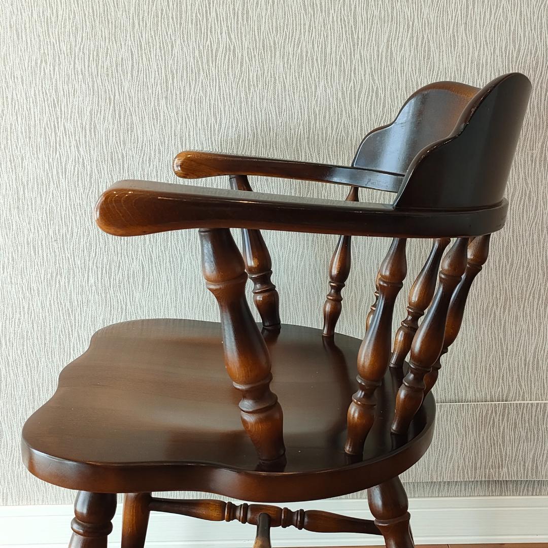 飛騨産業　アームチェア　ダイニングチェア　持ち手　ろくろ脚