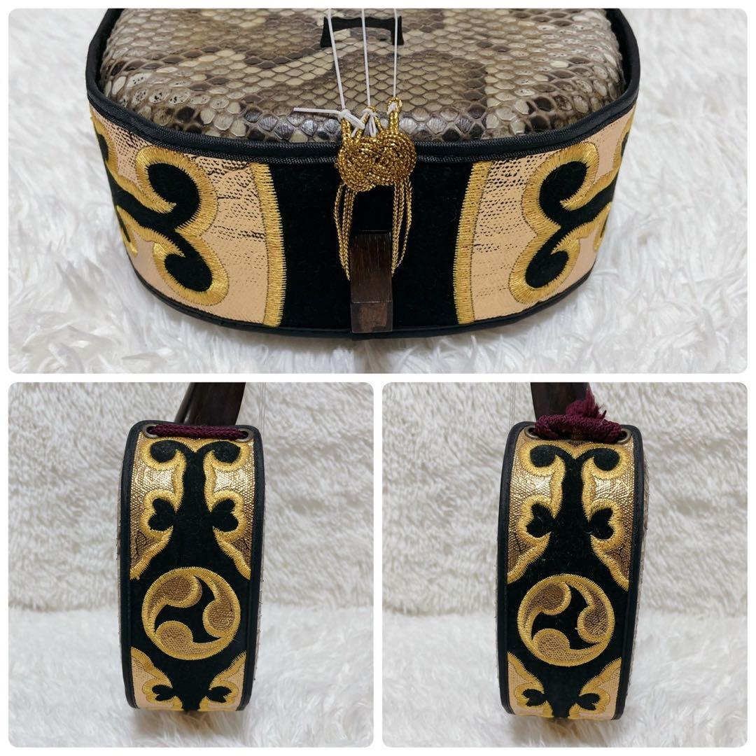 【極美品】沖縄三線 本皮 二重張り 強化張り ソフトケース、爪、弦セット 蝶刻印