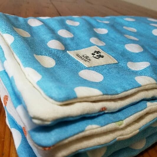 70*100☆水色×カラフルドット☆ガーゼケット