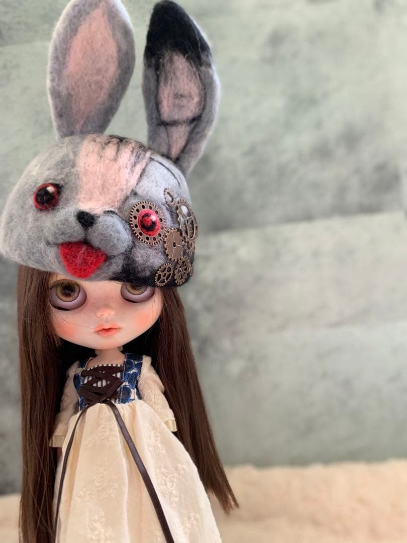 ネオブライス　帽子　うさぎのぬいぐるみ×サイボーグ