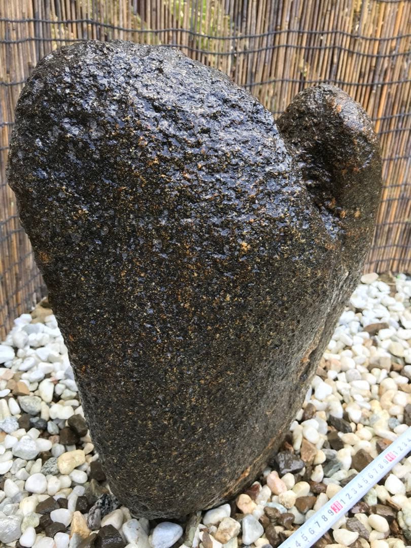 京の銘石 本鞍馬石『黒鞍馬石』(ジャグレ)