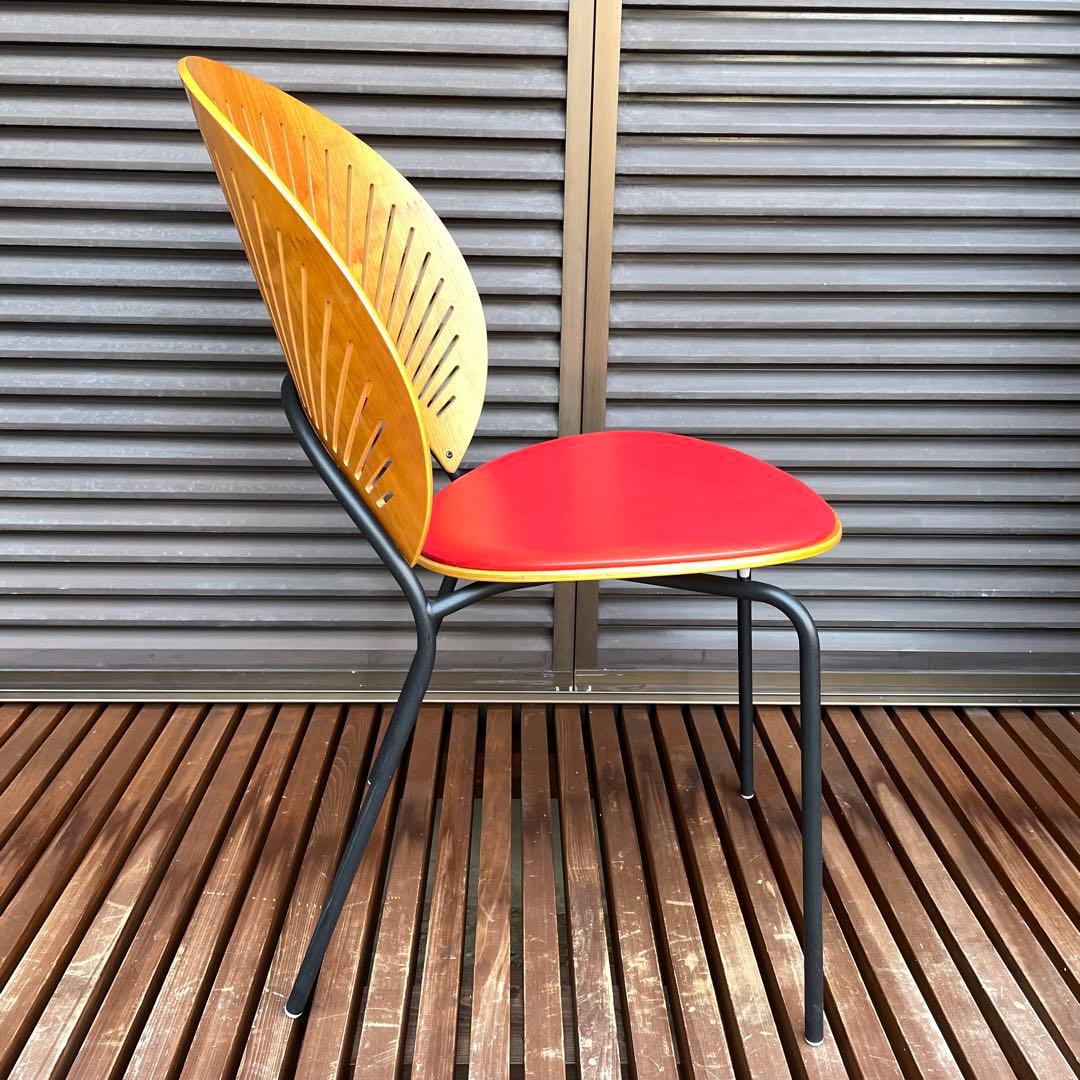 デンマーク　フレデリシア　椅子　ナナディツエル　　赤　2