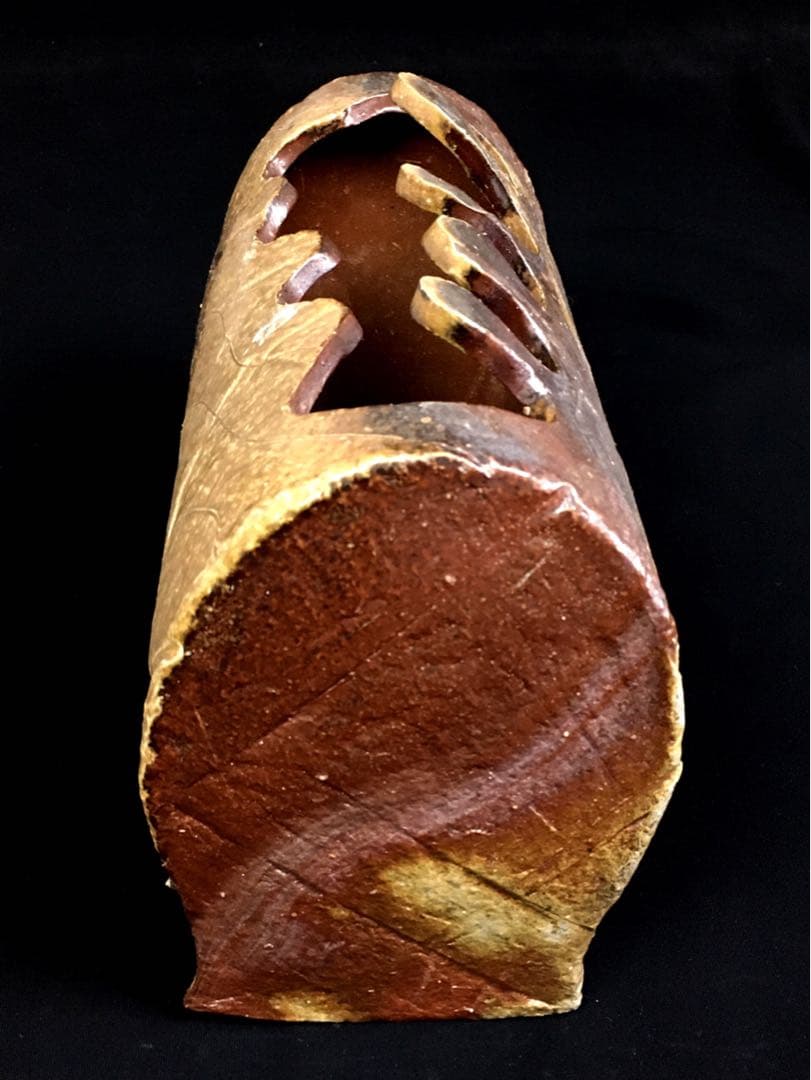 S23岡田輝 備前 叩き花入・共箱・花器