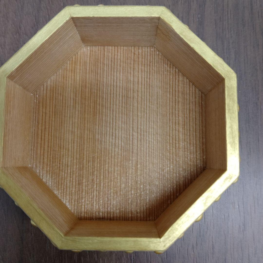 伊藤久重　高盛金彩　八角箱　宝尽くし