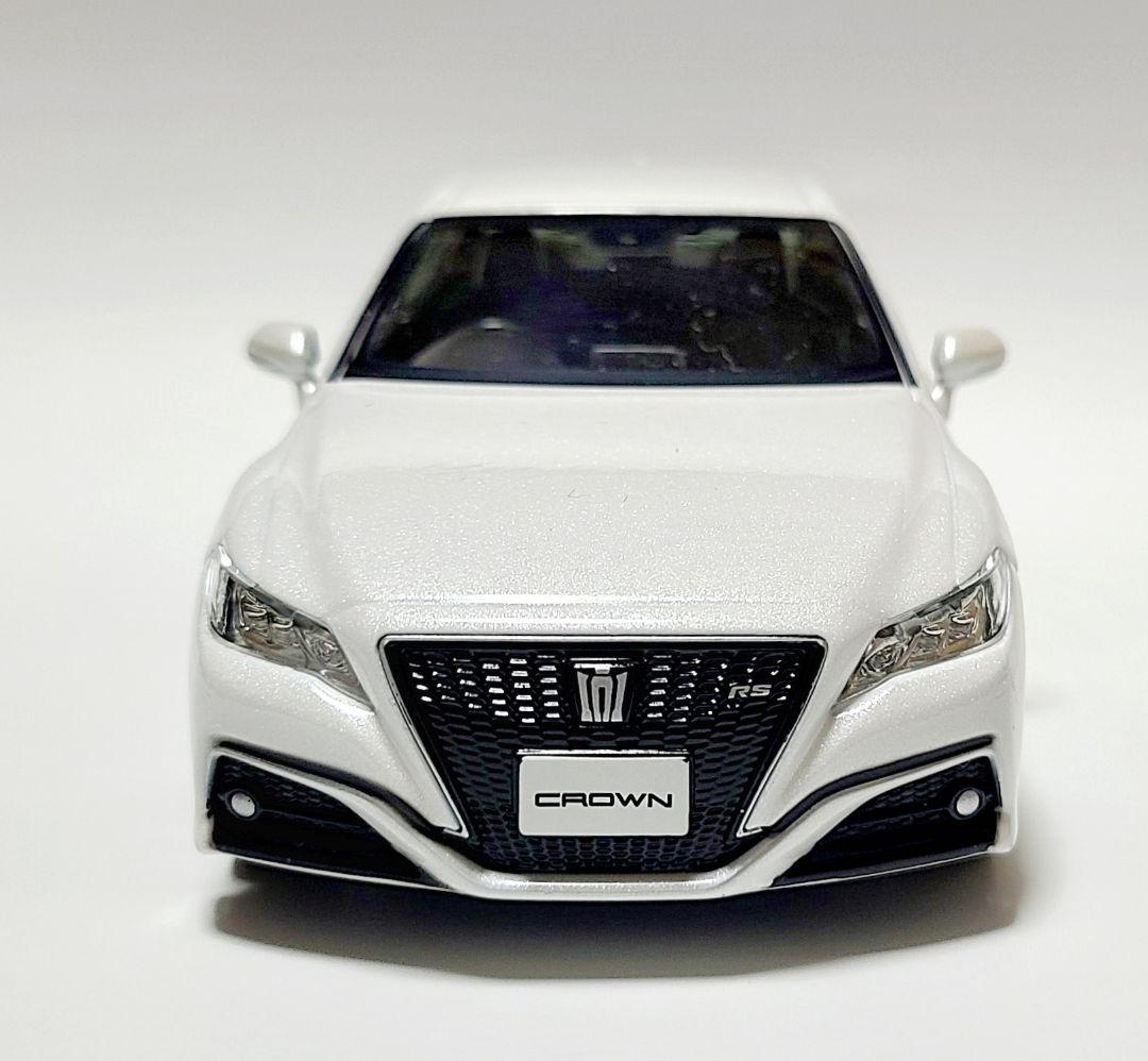 トヨタ 220系クラウン RSアドバンス カラーサンプル