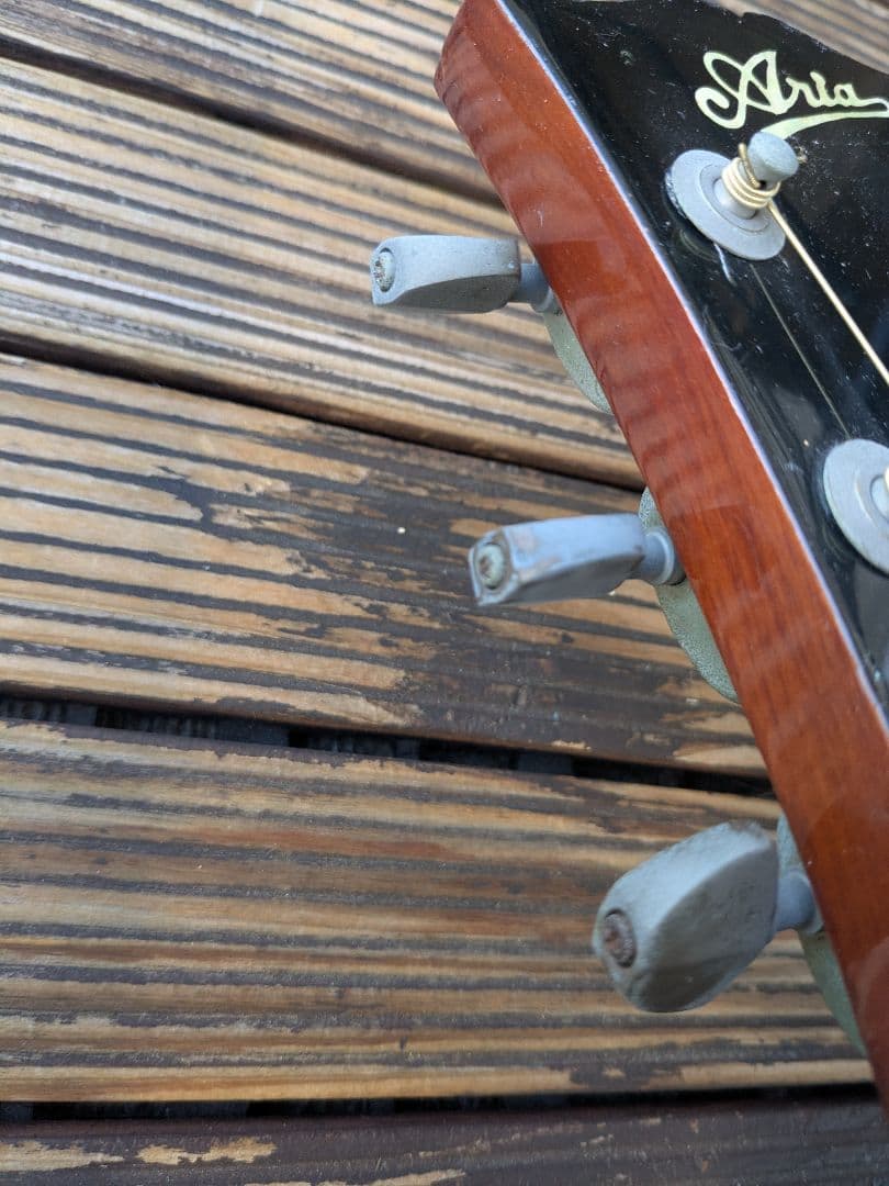 【希少】Aria ギブソンコピーモデル｜現状品・ネック折れ等ジャンク